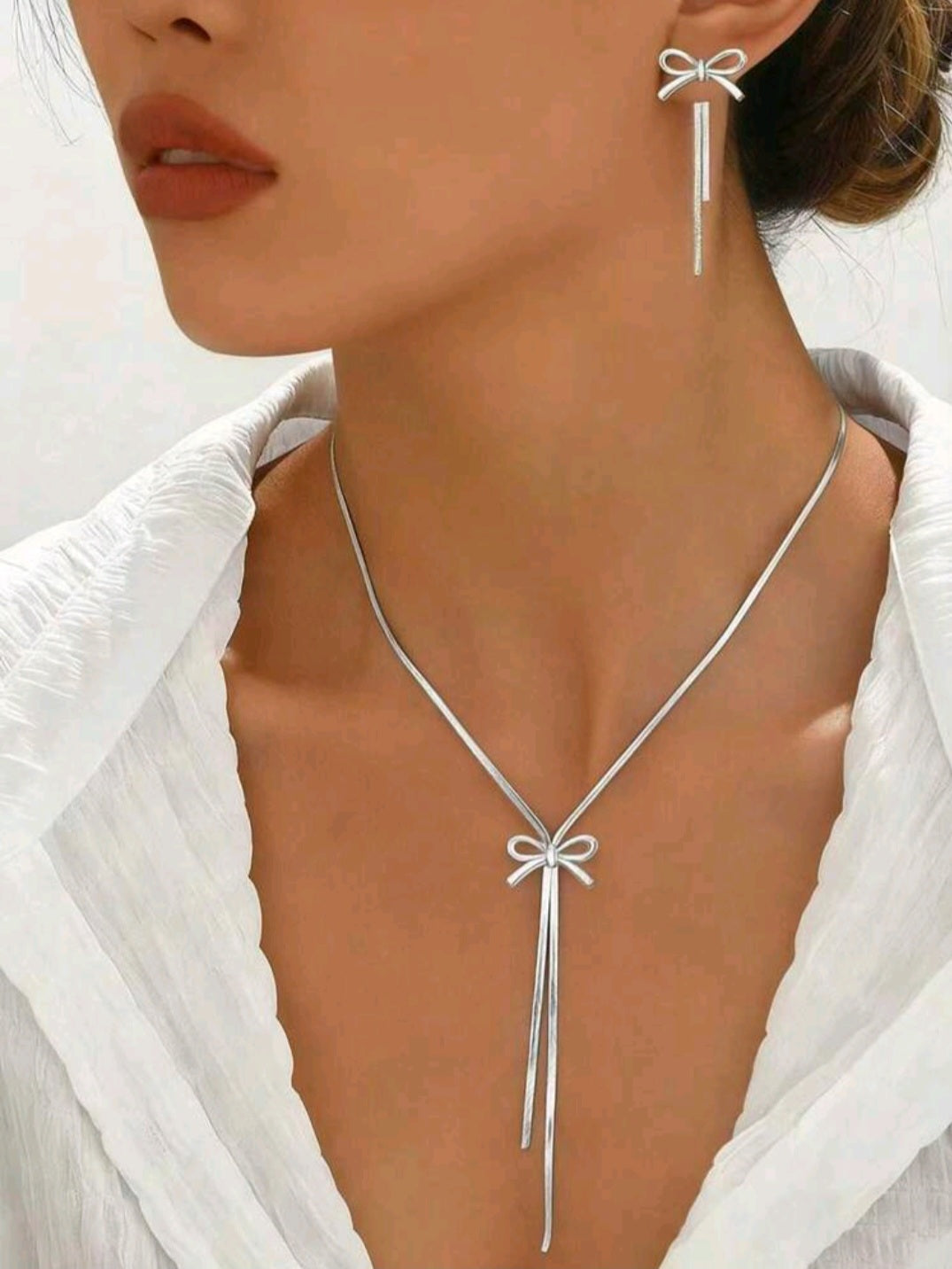 Set de 3 piezas Collar más zarcillos